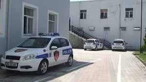 Maliq, arrestohet 41-vjeçari që përndiqte vajzën