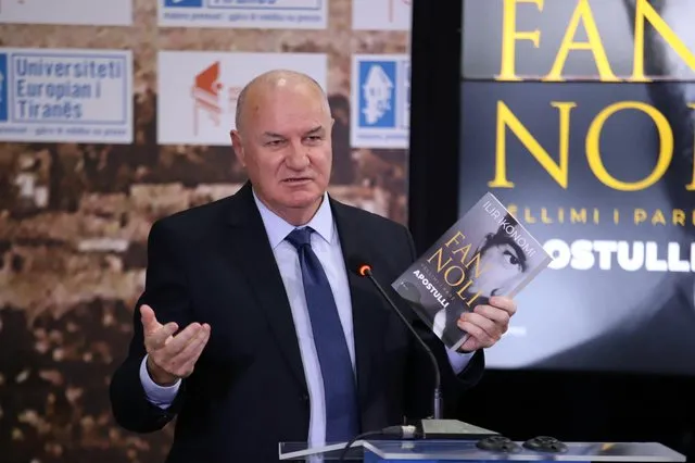 Ilir Ikonomi e “kthen” “Apostullin” Fan S. Noli në New York, pas 117 vitesh