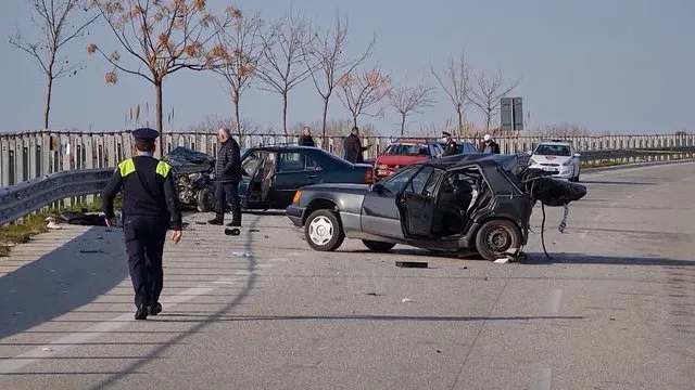 Vlorë/ Shkaktoi aksidentin ku mbetën të plagosur dy persona, arrestohet 33-vjeçari