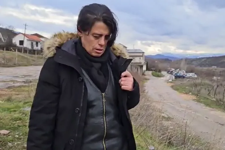 E ëma tregon si e zbuloi lidhjen e tyre: Pasë fotot me 29-vjeçarin