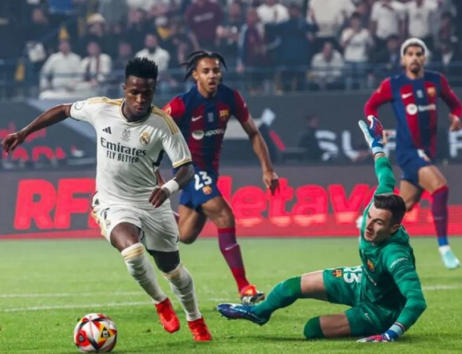 Real Madrid fiton Superkupën e Spanjës,