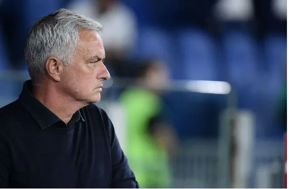 Roma shkarkon trajnerin Jose Mourinho për rezultate të dobëta