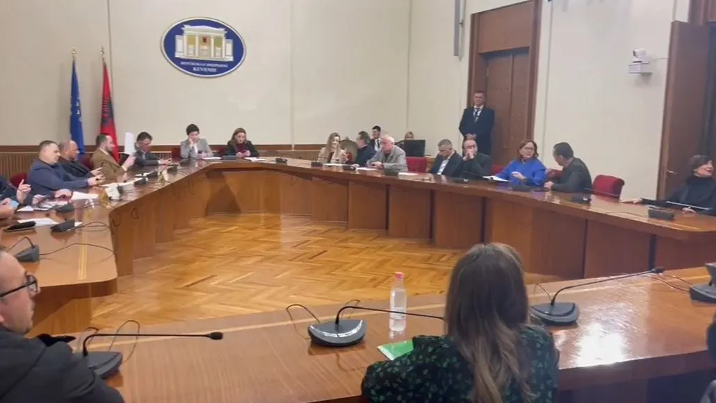 Grupit Parlamentar i  PD vendos: Do  bllokojnë mbledhjen e Komisionit të posaçëm të Reformës Zgjedhore Alibeaj- Gjiknuri