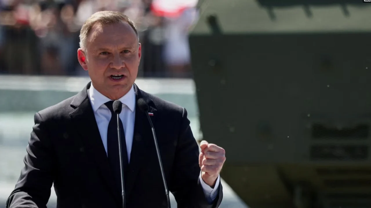 Presidenti polak kritika  BE-së : Bllokimi i fondeve, tentativë për ta detyruar qeverinë të ndryshojë