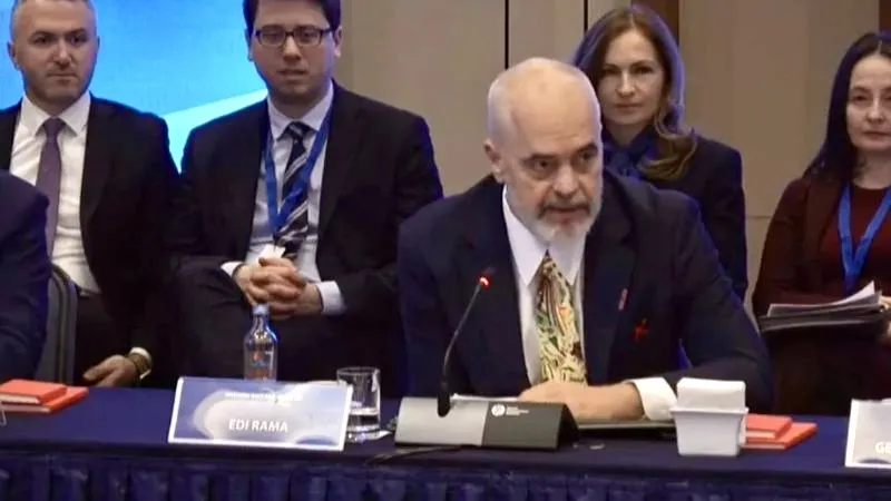 Rama sulmon BE-në dhe ankohet për Greqinë: Mos luani lojëra, atyre i jepni 400 mijë euro për qytetar