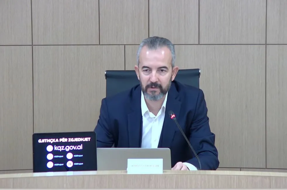 Celibashi tregon çfarë do të ndodhë nëse mbetet në fuqi Kodi aktual: Emigrantët nuk mund të votojnë nëse…
