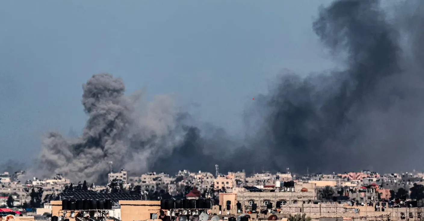 Izraeli godet  me raketa  qytetin Rafah, raportohet për 28 viktima, mes tyre dhe 10 fëmijë