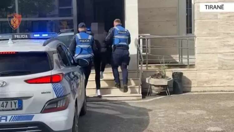 Tiranë/ Përndoqi një vajzë për 1 vit, arrestohet 27 vjeçari n