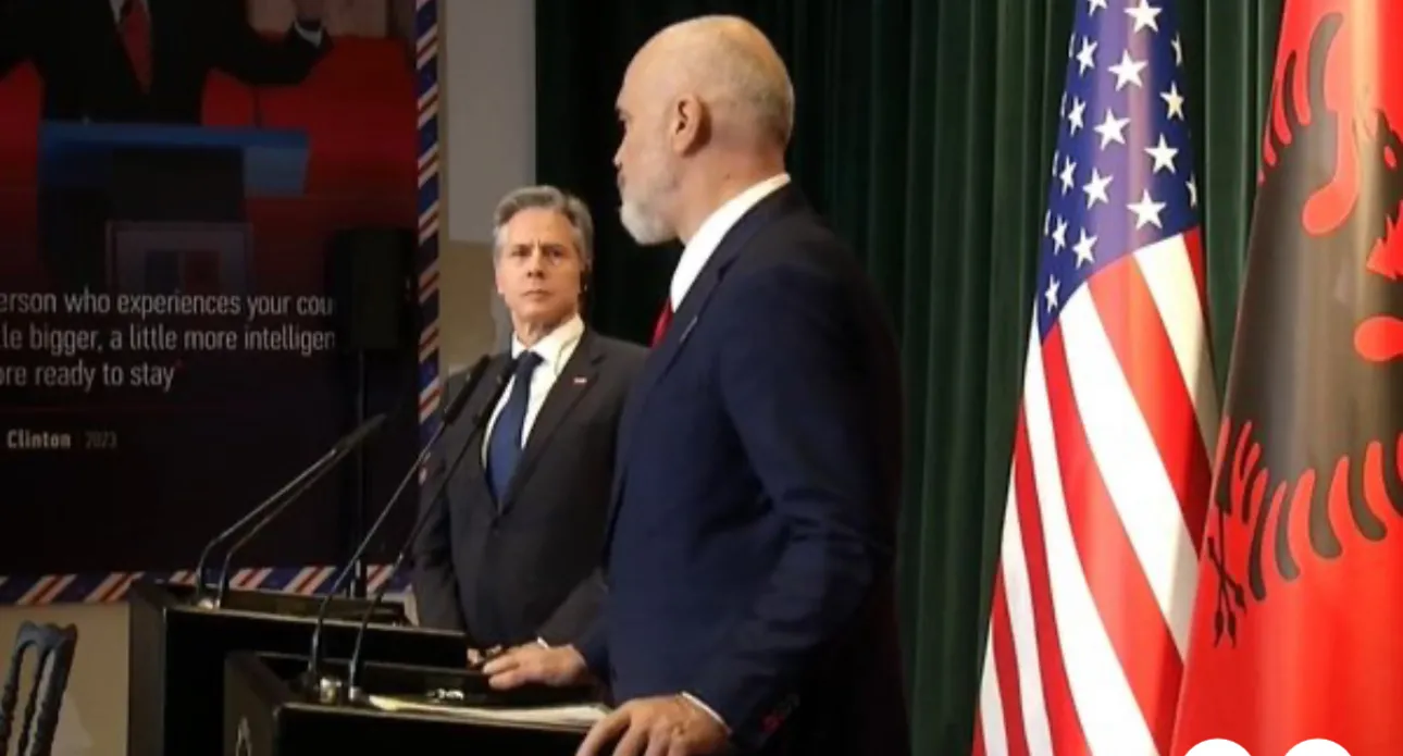 Konferenca për shtyp/ Blinken nuk takoi përfaqësuesit e opozitës gjatë vizitës : Kur të kthehem nga darka, mund të takohem me pjesën tjetër!