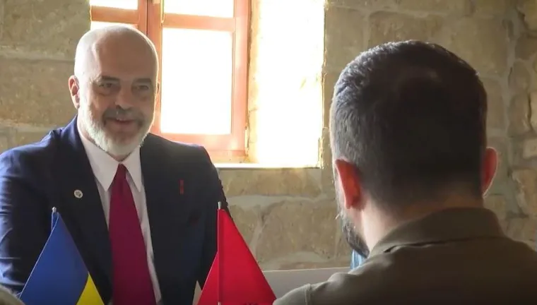 Ardhja e Zelenskit në Tiranë, blindohet Shqipëria; mbërrijnë raketat e fundit ‘Patriot’