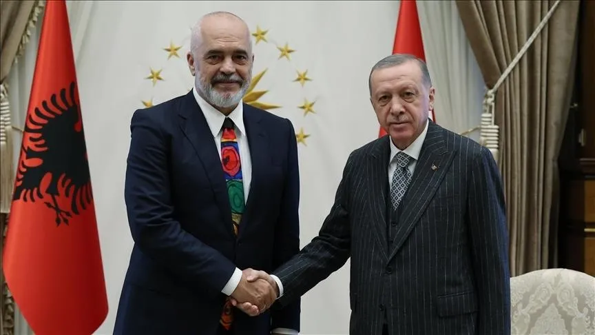 Edi Rama vizitë zyrtare në Turqi, takohet me presidentin Erdogan