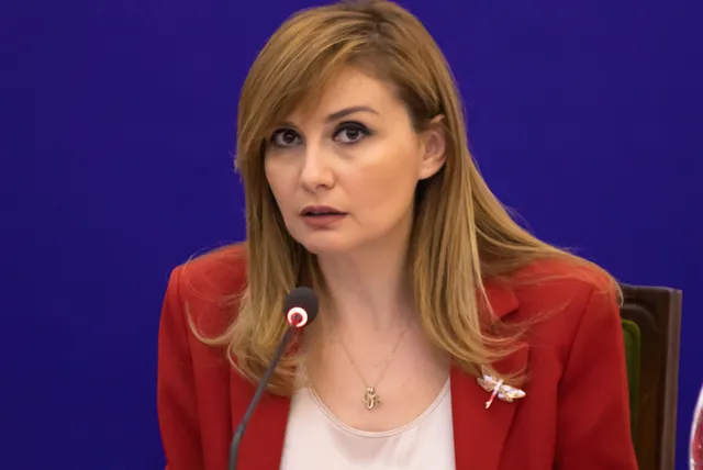 Tabaku: Fatura e borxhit qeveritar paguhet nga xhepat e pensionistëve dhe familjet shqiptare!