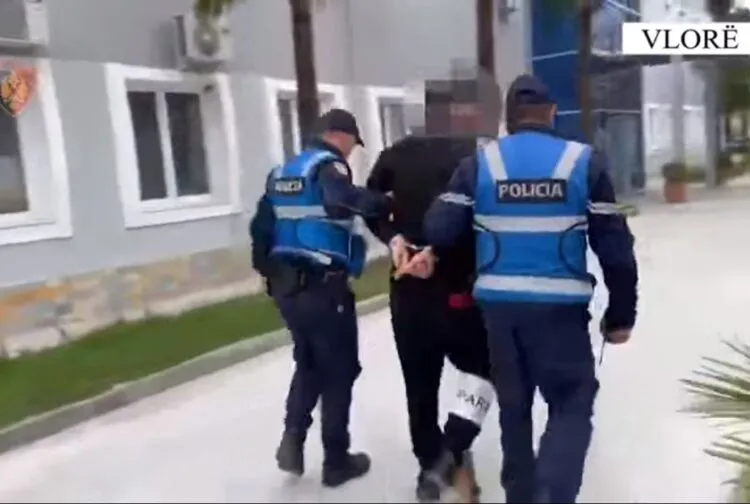 VLORË/  Arrestohet i riu që kreu marrëdhënie seksuale me një 12-vjeçare