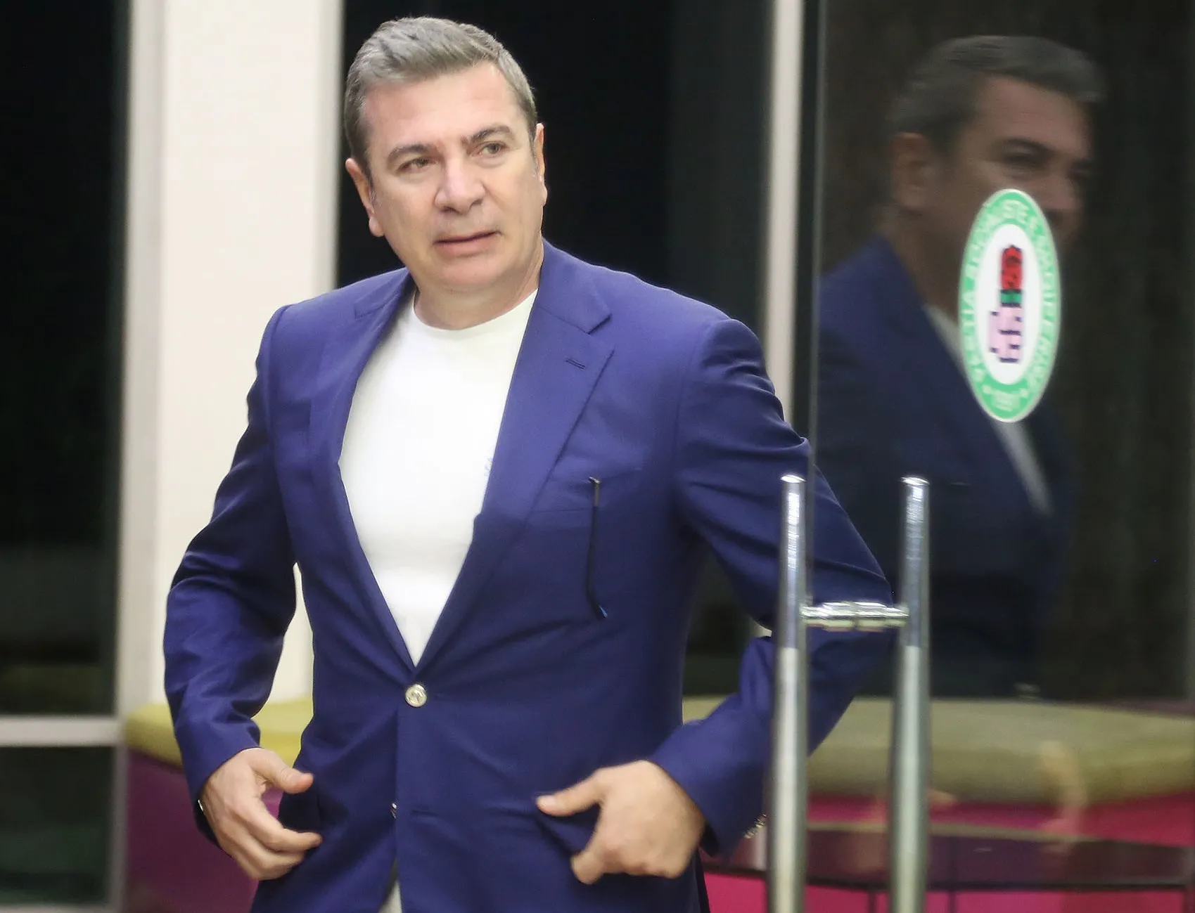 VIDEO/ Ish-ministri i Energjetikës, Damian Gjiknuri është paraqitur në SPAK