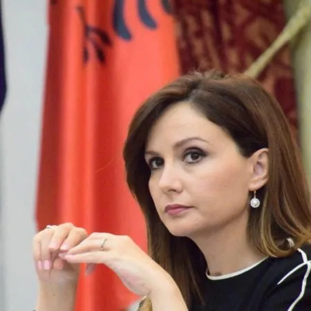 Jotida Tabaku: Qeveria e oligarkisë ju merr më shumë taksa dhe shpenzon 0 lekë për ju