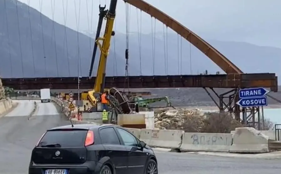 KUKËS/ Ura e lartë 56 metra dhe   mbi 5 mijë ton peshë do të jetë gati….