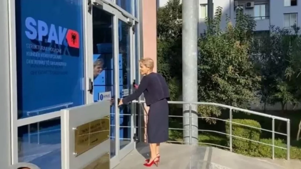 Krymadhi rekurs në Gjykatën e Lartë për kthimin e telefonit