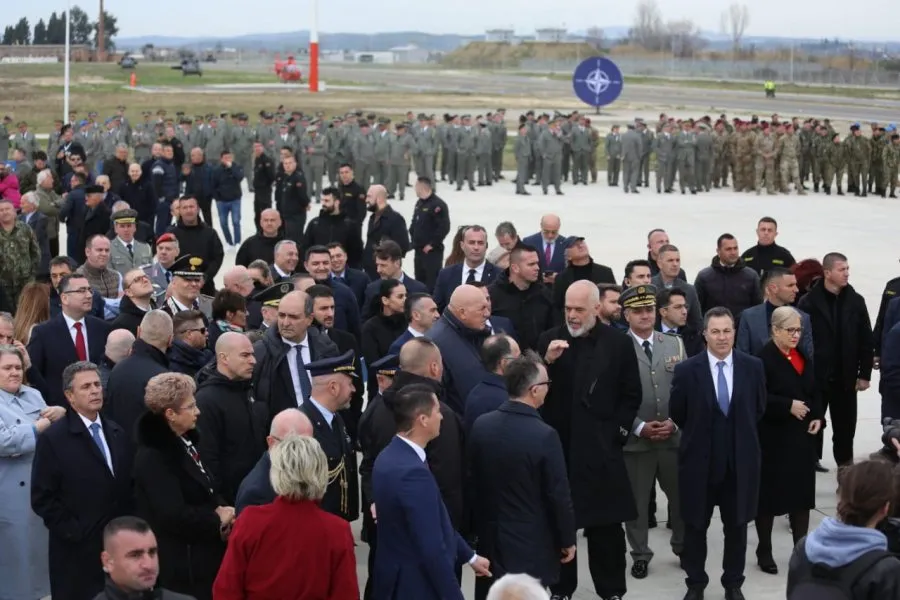 Ushtria nuk ka më rekrutime, qeveria ndryshon ligjin