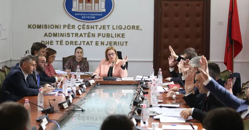 Komisioni i Ligjeve kundër zgjatjes me 3 vite të afateve për investimet strategjike