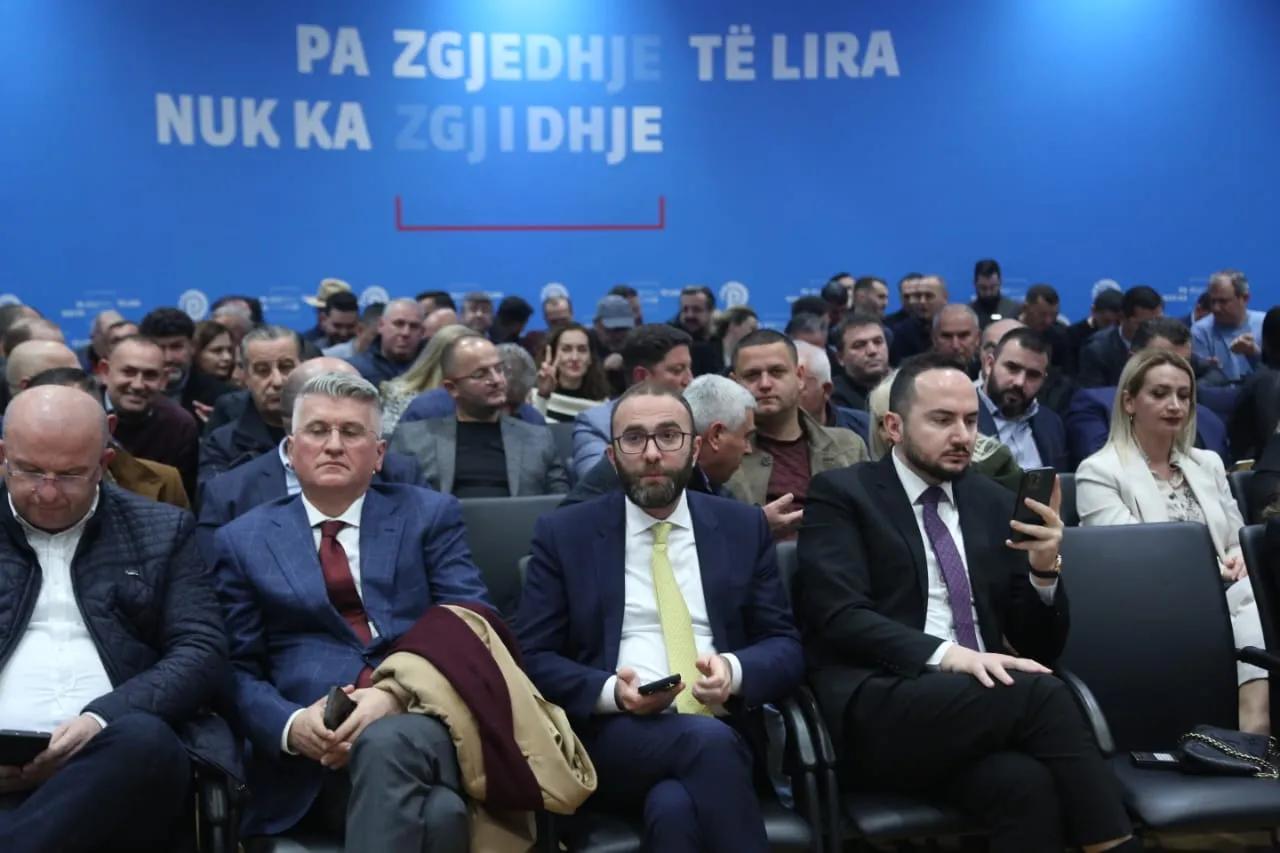 Këshillit Kombëtar i PD miraton ndryshimet statutore, Bardhi dhe Gjekmarkaj emërohen nënkryetarë