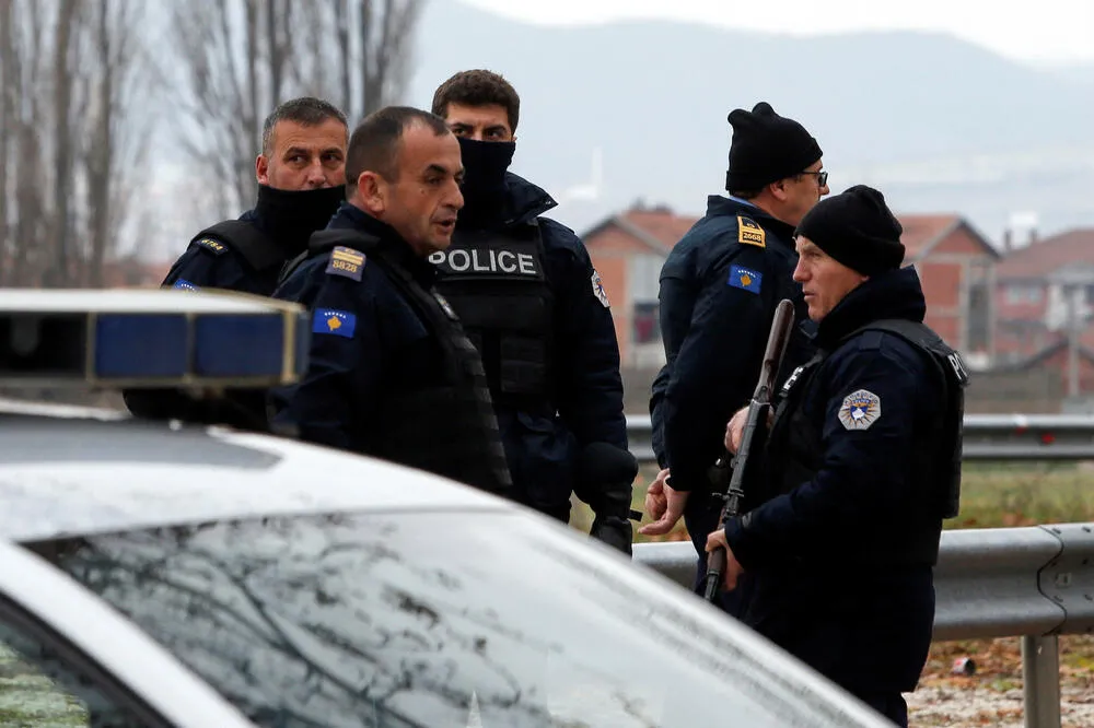 Çfarë fshihet pas kërkesës së Rusisë për arrestimin e policëve nga Kosova