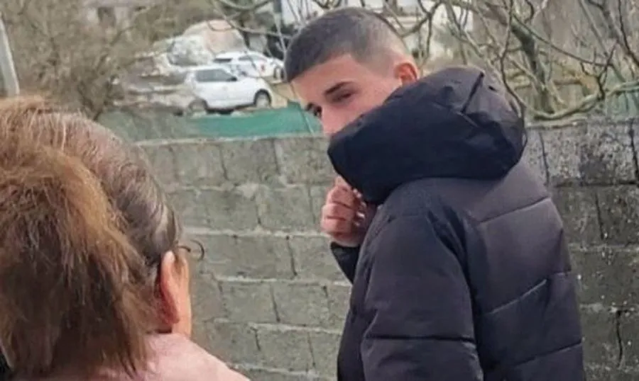 Gjenden gjurmë edhe të djalit të vogël, në armën që fëmijët vranë babain Pëllumb Meta