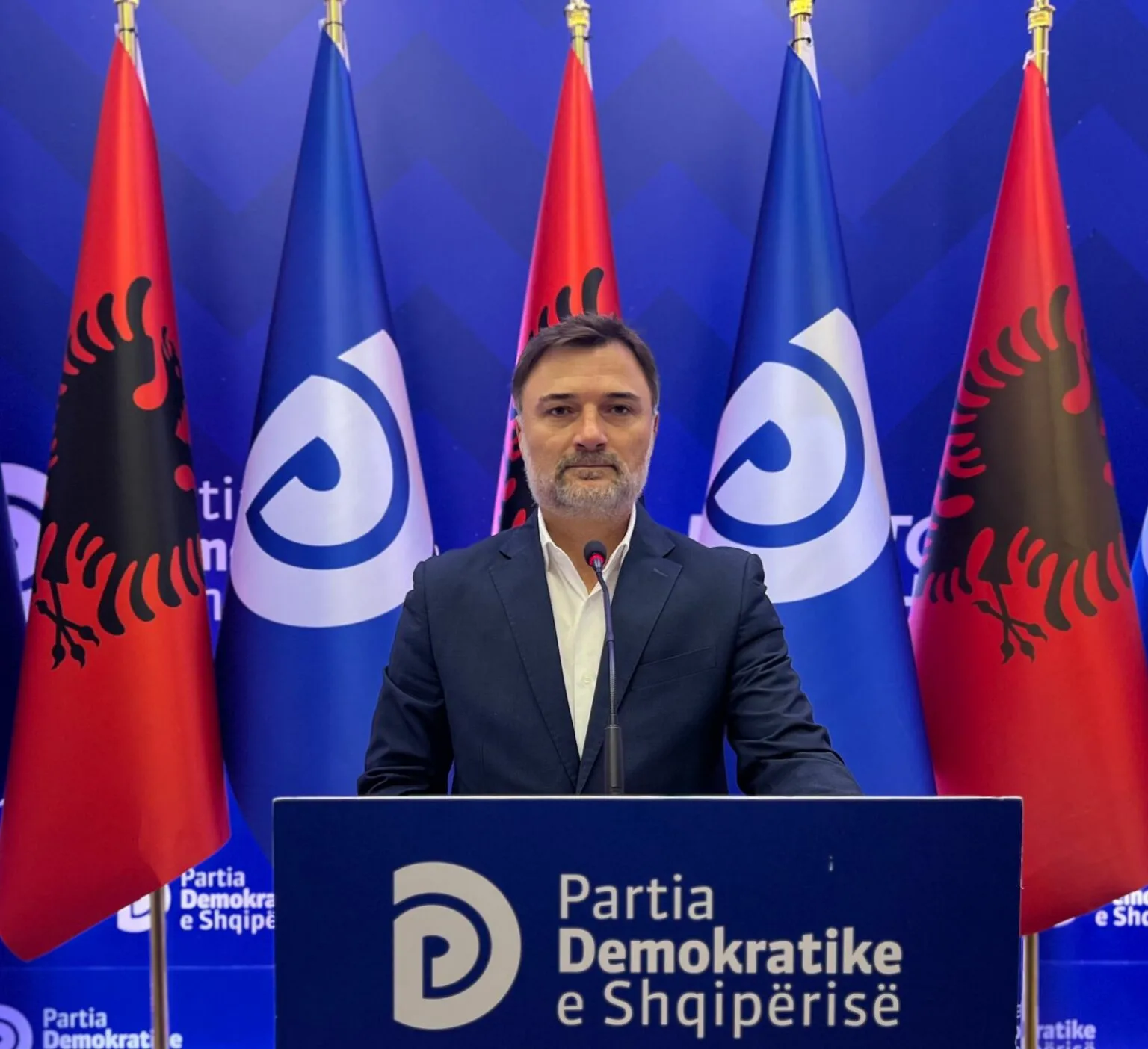 Alibeaj konfirmon negociatat e mazhorancës me Rithemelimin: Tani që letrat janë hapur…