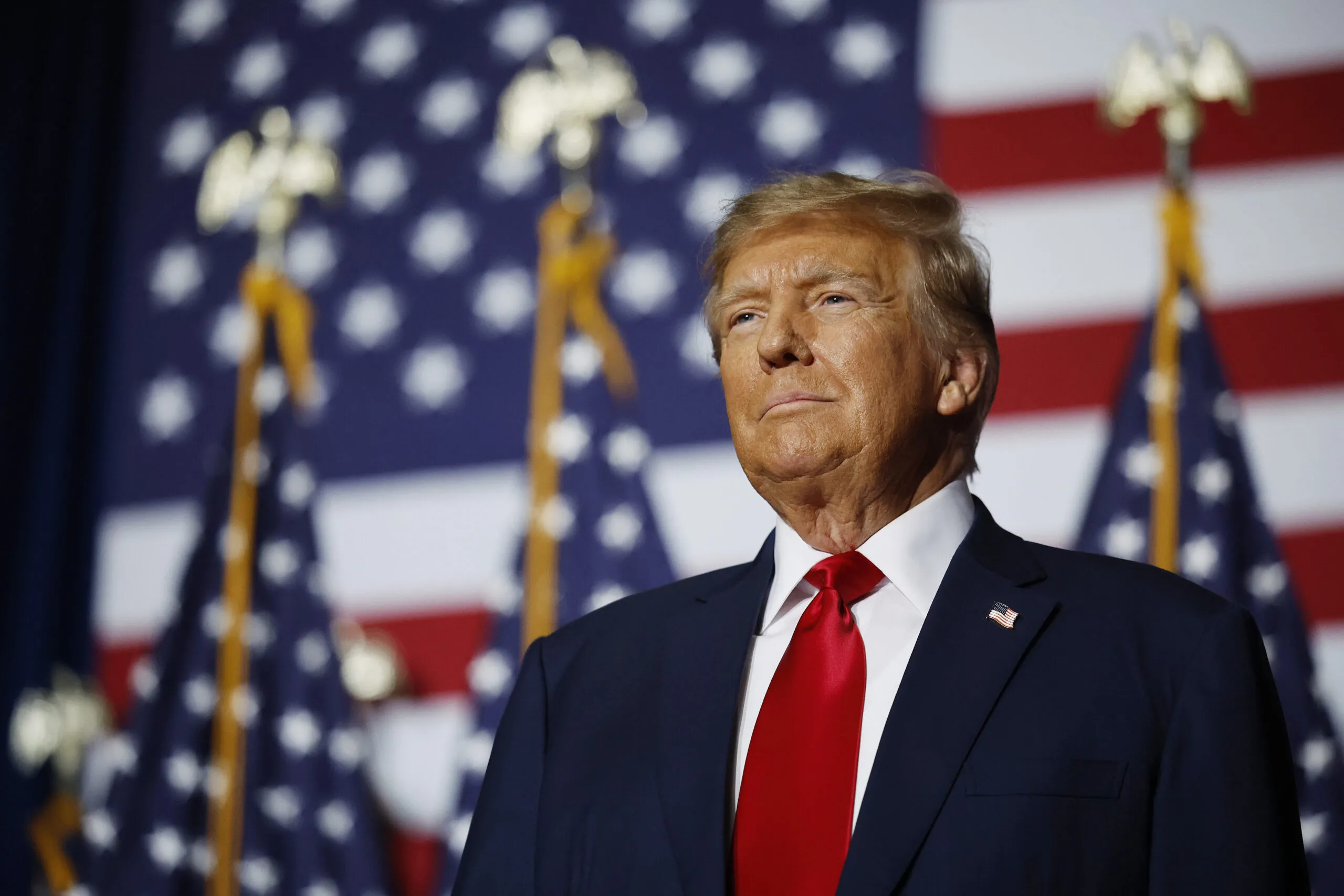 Analiza: Shifrat në favor të Trump, i vetëm përballë Biden për garën presidenciale