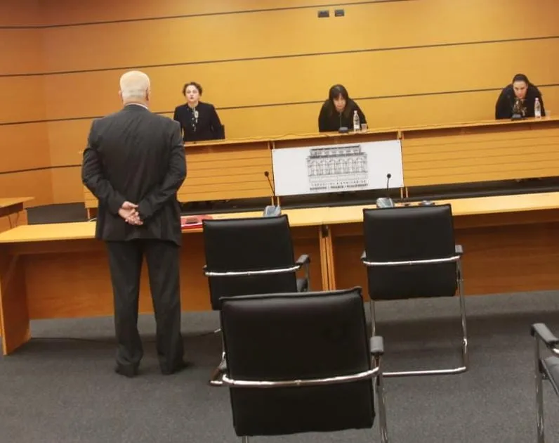 Komisioni i Pavarur i Kualifikimit  shkarkon  nga detyra gjyqtarin e Vlorës