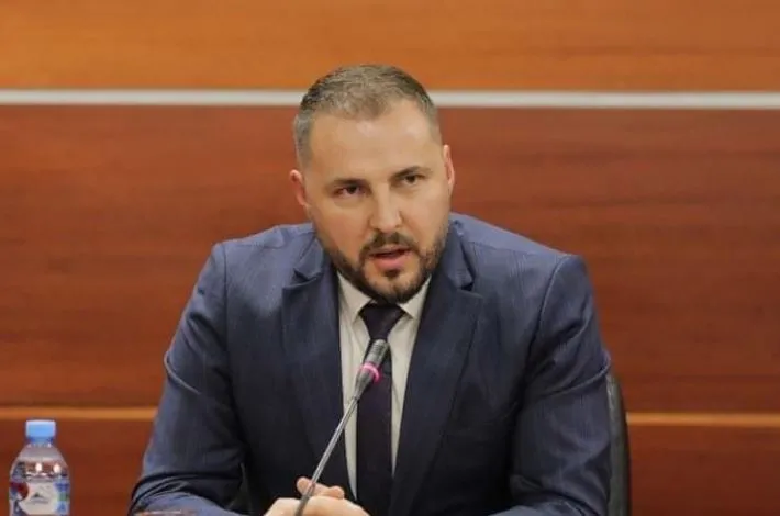 Klevis Qose emërohet drejtori i ri i Përgjithshëm i Burgjeve