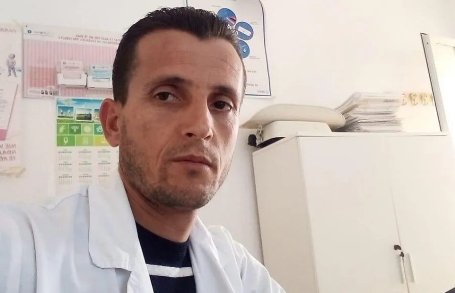 Infermieri që tentoi të vriste me makinë nënë e bir, tregon arsyen  : Më bullizuan