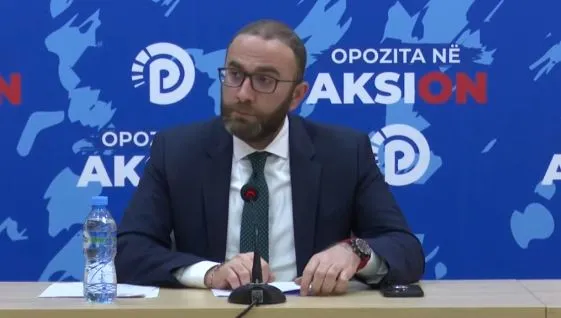 Bardhi flet  për investimet në Sazan : Duhet të miratohen me transparencë, në përputhje me ligjin dhe me garë të hapur