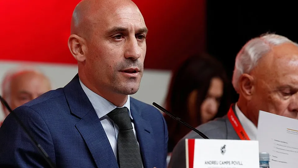 Lëshohet urdhër-arresti për ish-presidentin  e Federatës Spanjolle,  Rubiales