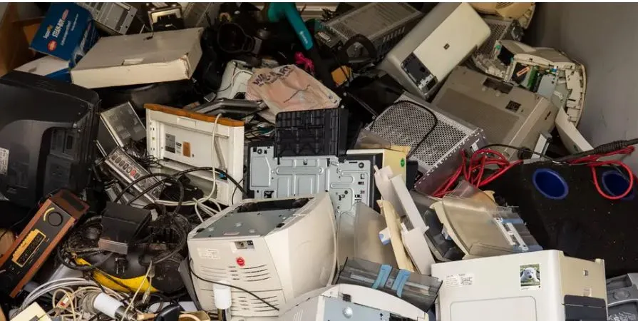 Katastrofa mjedisore  që po vjen nga mbetjeve elektronike, OKB: 82 milionë tonë…