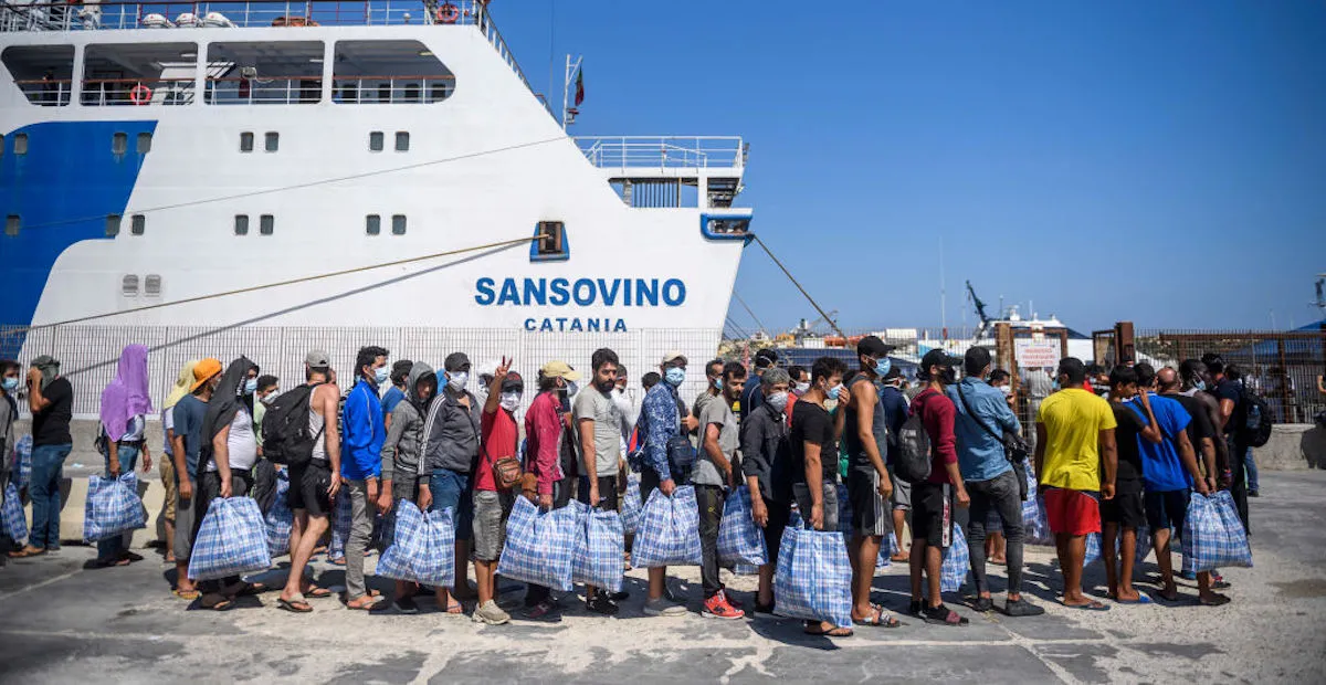 Qeveria italiane shpall tenderin 34 mln euro për ndërtimin e qendrave të emigrantëve në Lezhë