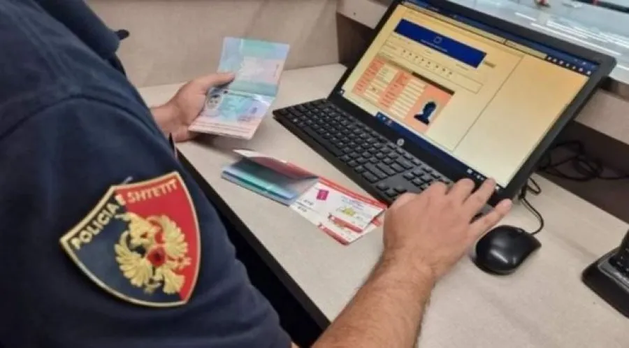 Sistemi TIMS  shkakton kaos në Rinas – Deputeti: Mos duhet të kalonte ndonjë mik i Qeverisë?!
