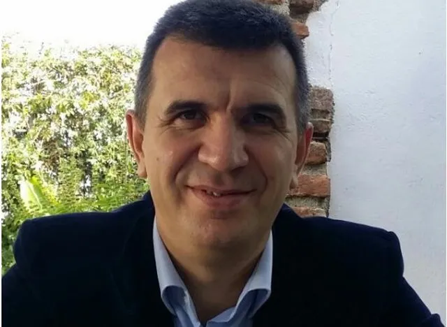 Zhgënjimi nga demokracia
