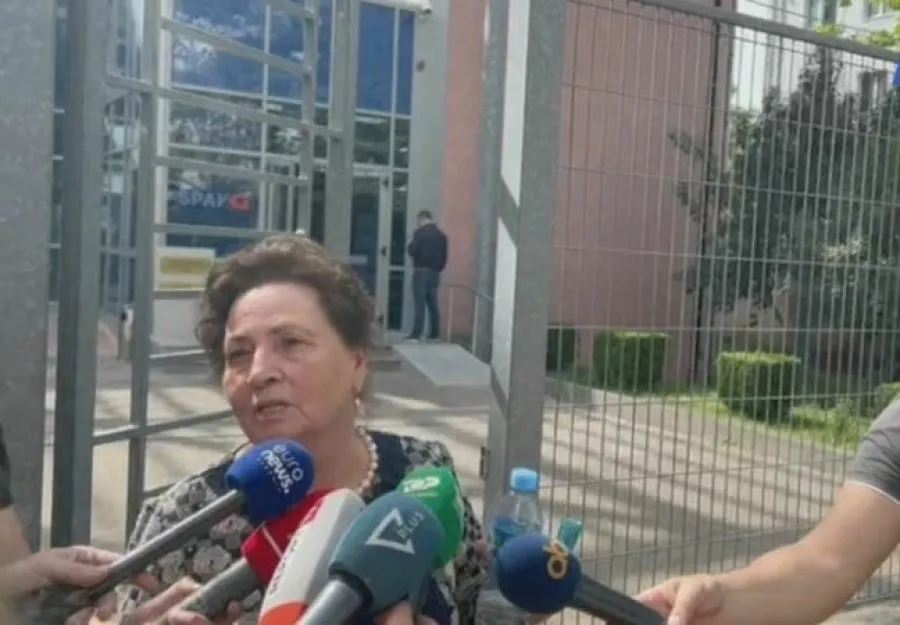 Nëna e Monika Kryemadhit: U pyeta për pronën, kam punuar gjithë jetën…