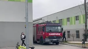 Prokuroria e Tiranës urdhëron riekspertim të shkaqeve të zjarrit në Urgjencën e spitalit “Nënë Tereza”