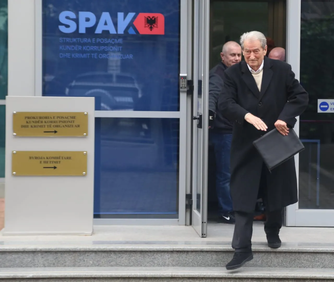 Mbahet sot në Apelin e GJKKO-së seanca  për  masën e sigurisë “arrest shtëpie”  të Berishés