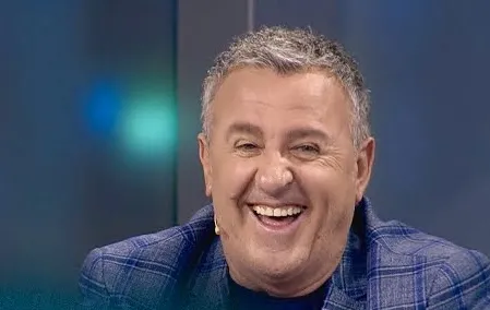 Agron Llakaj, mjeshtri i madh i humorit feston ditëlindjen