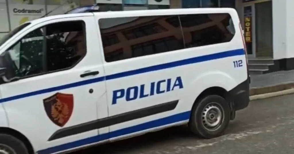 Kush është “i forti” me disa mbiemra që u vu në pranga. Pritet ekstradimi në Itali