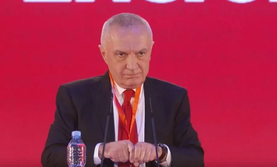 Meta “kërkon kthimin e nëndetëses105”: McGonigalët mendojnë se ne jemi popull pulash! Të gjithë do kenë fatin e Dvoranit