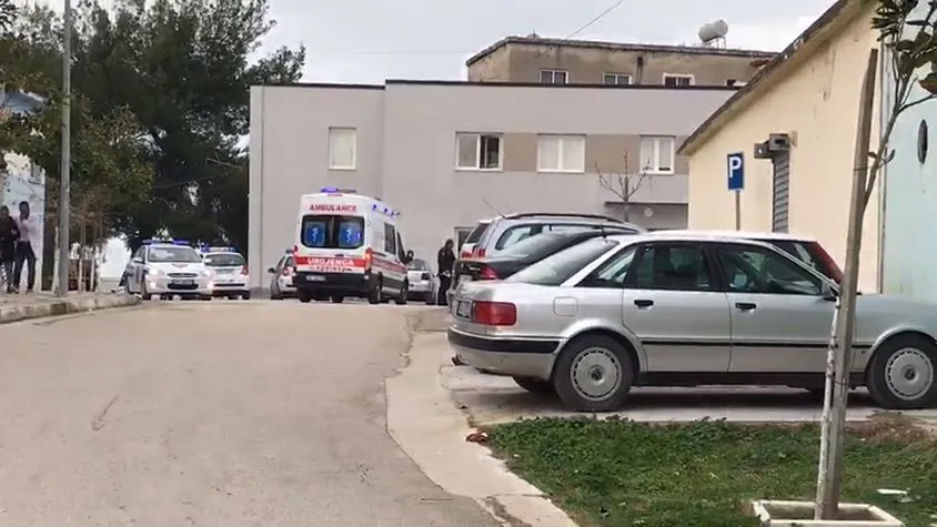 Plagoset me thikë një 40-vjeçar në Terminalin e Autobuzëve, rrestohet  autori
