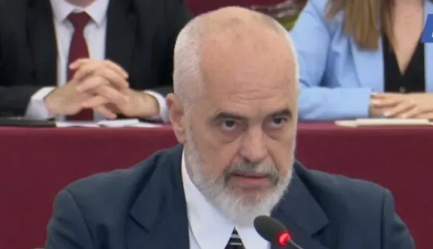Rama  nis  mbledhjen e jashtëzakonshme me ministrat dhe deputetët: Sot do flasim për të vërteta!