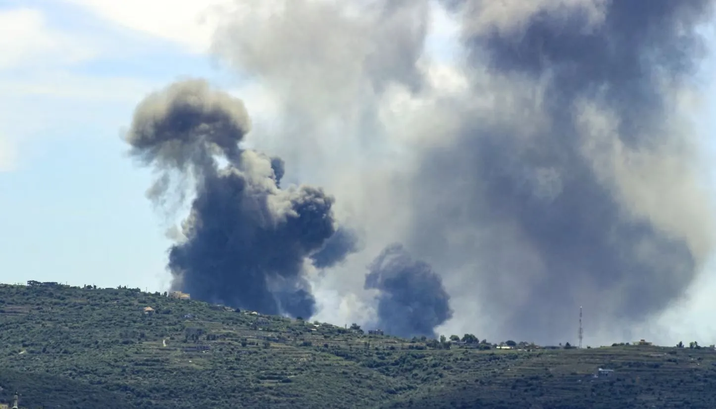 Izraeli dhe Hezbollahu sulmojnë njëri-tjetrin me raketa e dronë