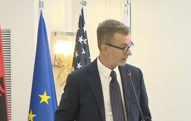 Gonzato: Reforma në drejtësi duhet çuar para, BE krah këtij procesi