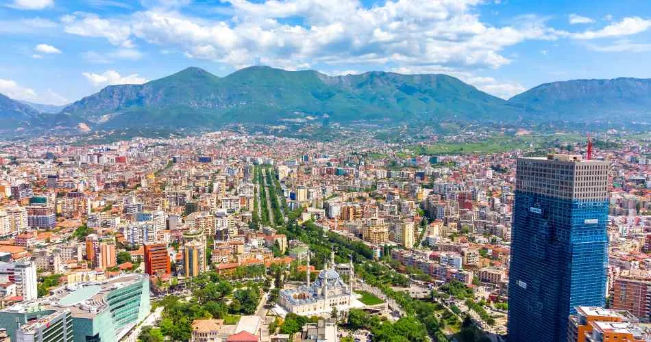 Revista amerikane: Tirana, kryeqyteti më i çuditshëm në Ballkan