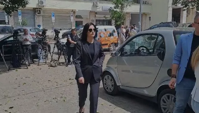 Kryebashkiakja e Durrësit, Emirjana Sako  paraqitet në SPAK.