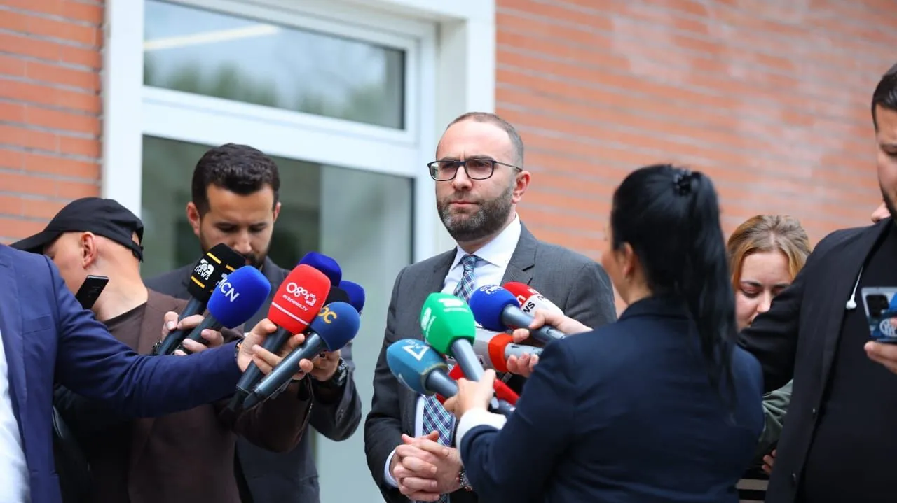 Bardhi  e quan propagandë ditë  ngritjen e komisionit anti-korrupsion: Çdo gjë që thotë Edi Rama, prisni të kundërtën!